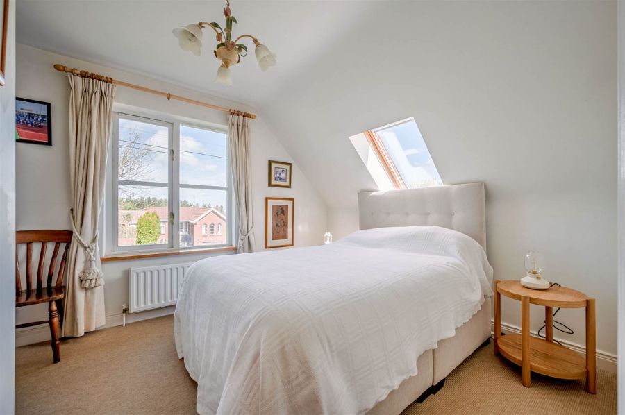 10 Stockbridge Road