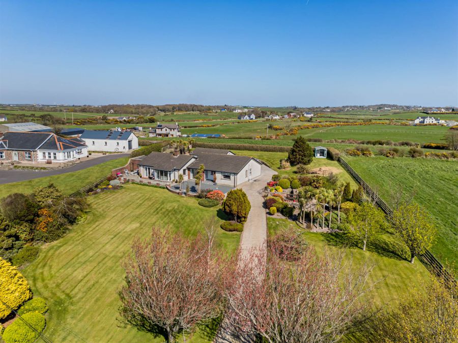 21 Carrowdore Road
