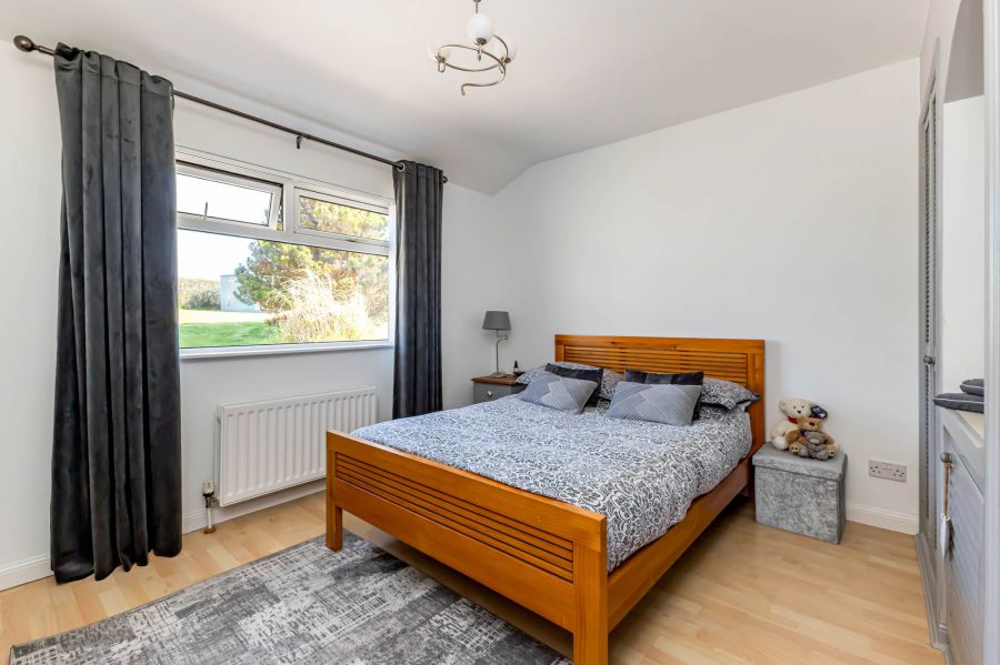 21 Carrowdore Road