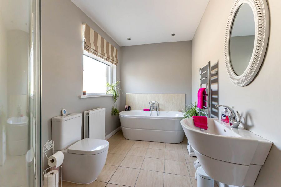 21 Carrowdore Road