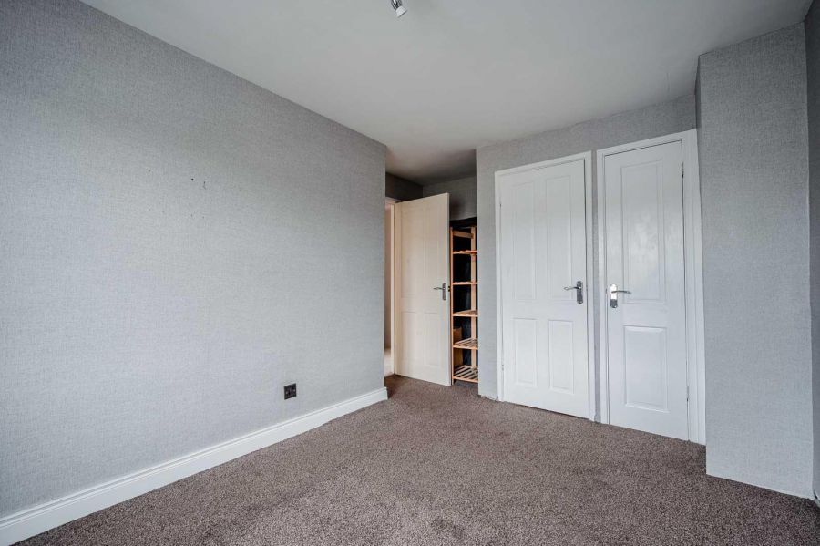 6 Meadow Close