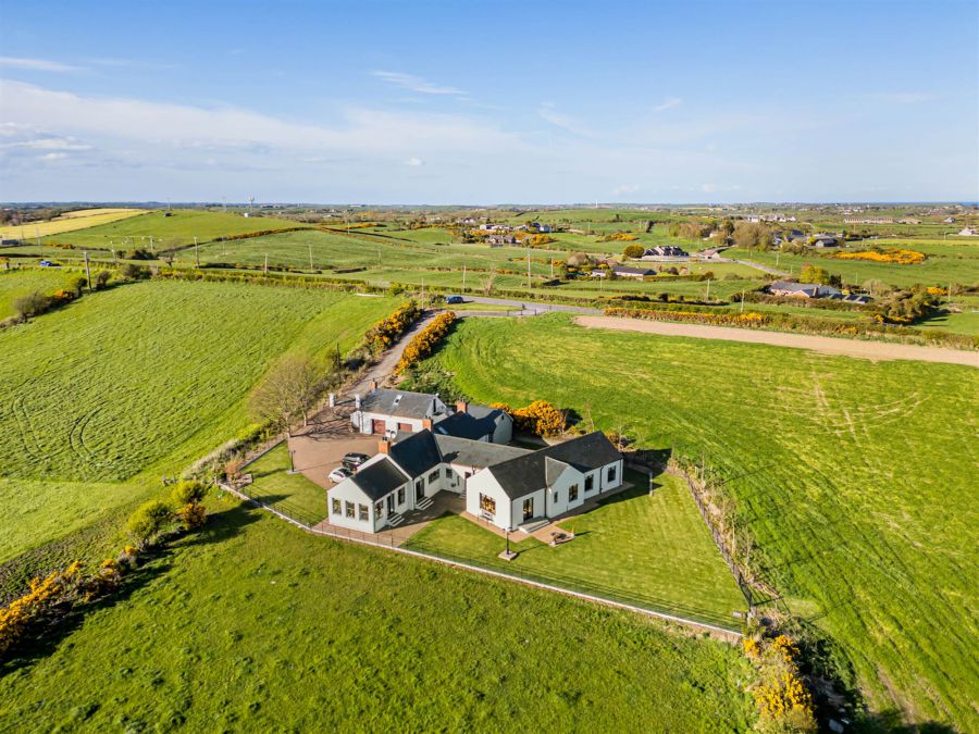 43 Loughdoo Road