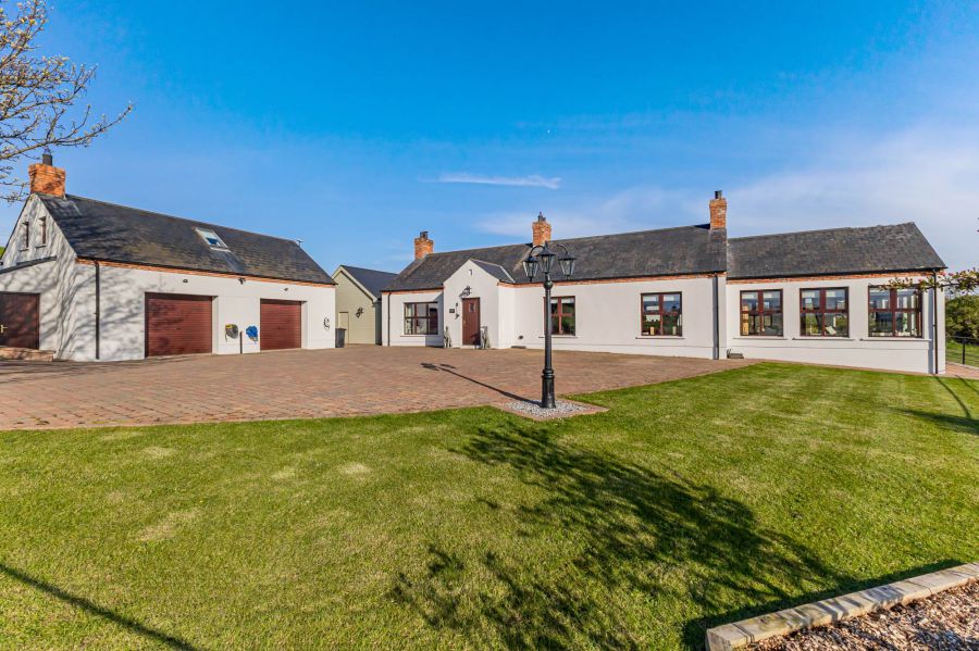 43 Loughdoo Road