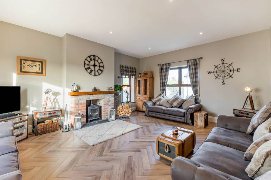 43 Loughdoo Road
