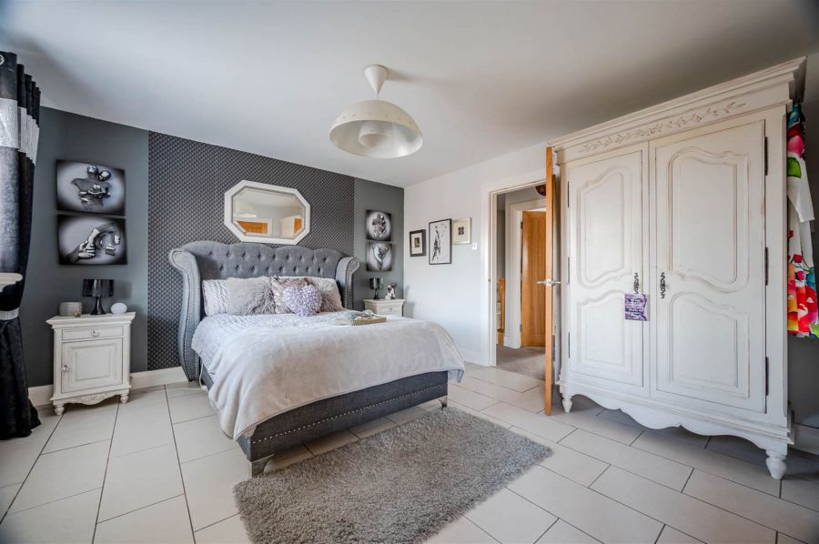 10 Ardvanagh Court