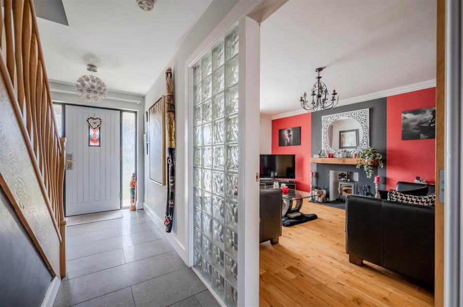 10 Ardvanagh Court