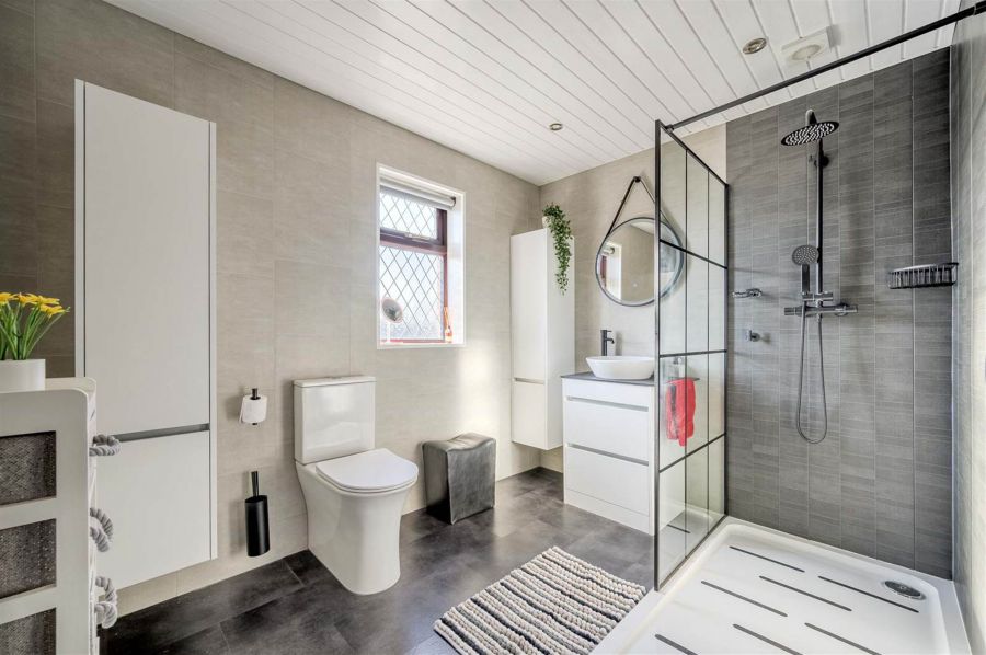 28 Breckenridge