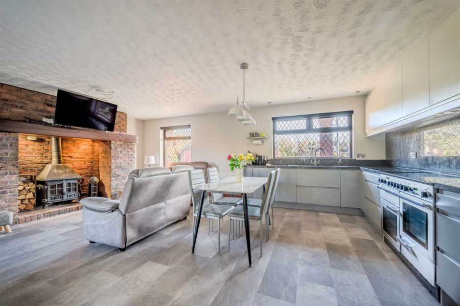 28 Breckenridge