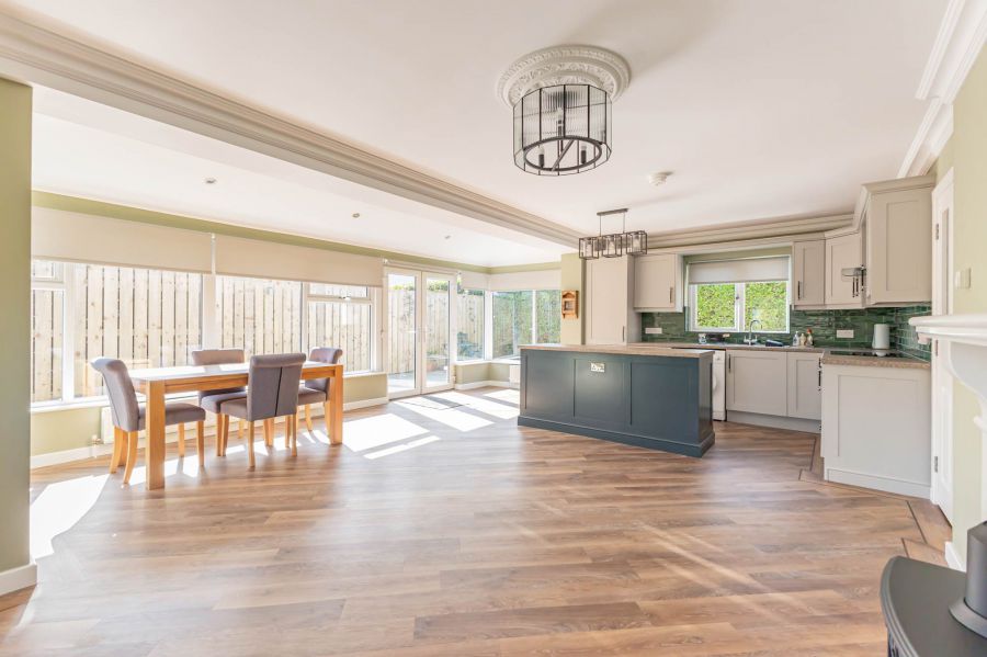 1b Sandhurst Park