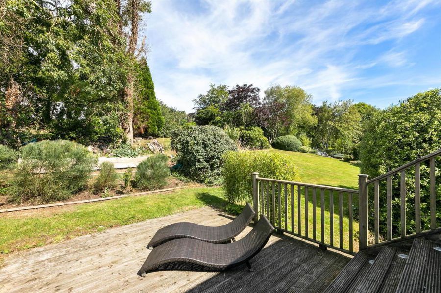 48 Mountstewart Road