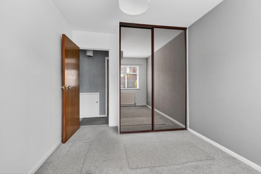 20 Dermott Walk