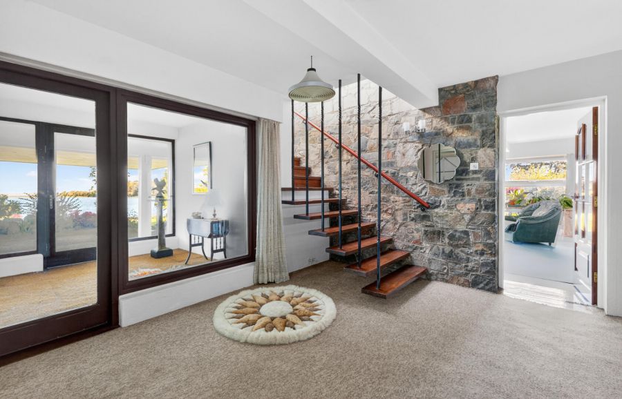 1 Cross Island House