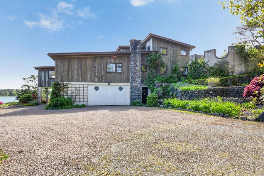 1 Cross Island House