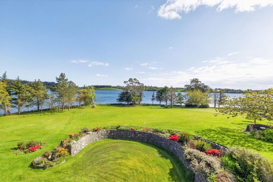 1 Cross Island House