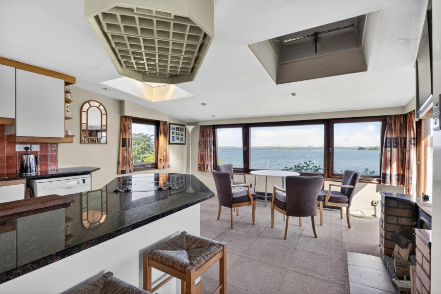 1 Cross Island House