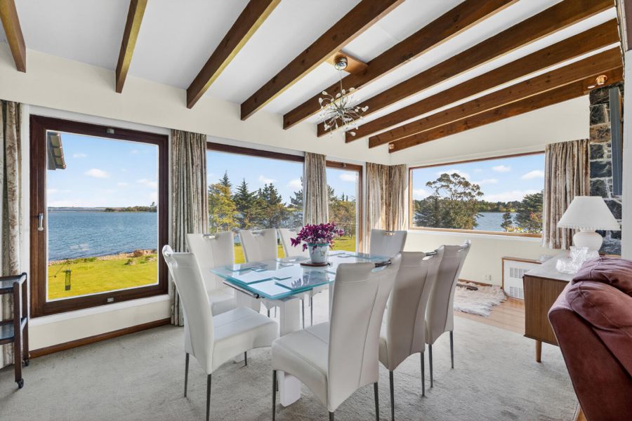 1 Cross Island House