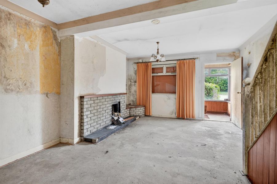 91 Hillsborough Road