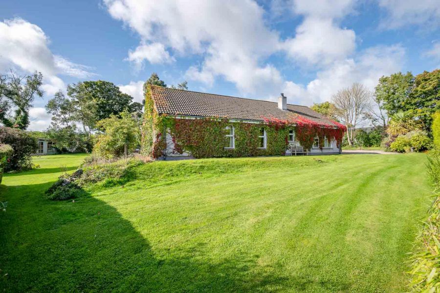 Crabapple Cottage, 29 Craigarusky Road
