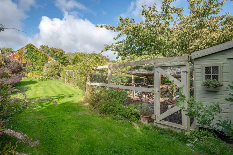 Crabapple Cottage, 29 Craigarusky Road
