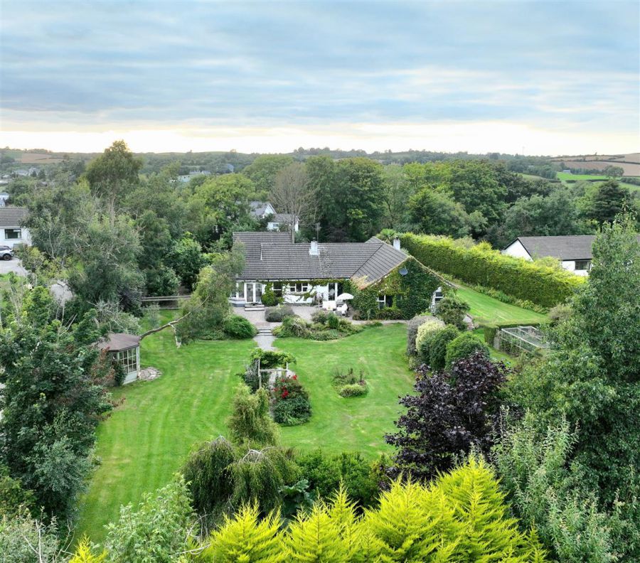 Crabapple Cottage, 29 Craigarusky Road