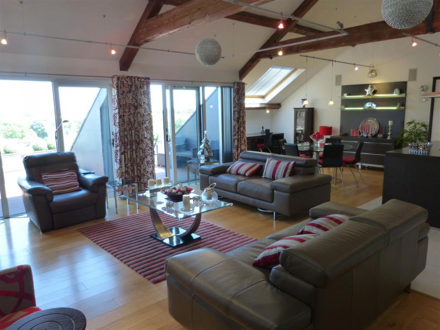 36 The Linen House