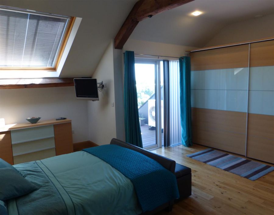 36 The Linen House