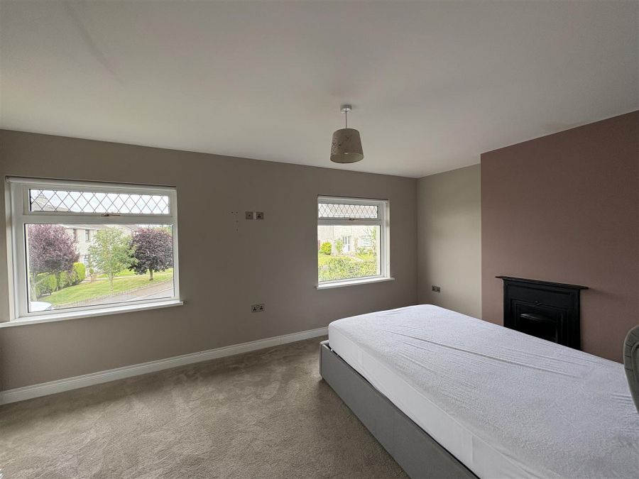 8 Wallace Park