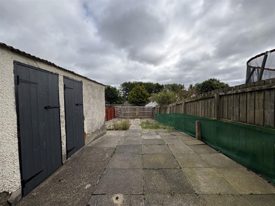 8 Wallace Park
