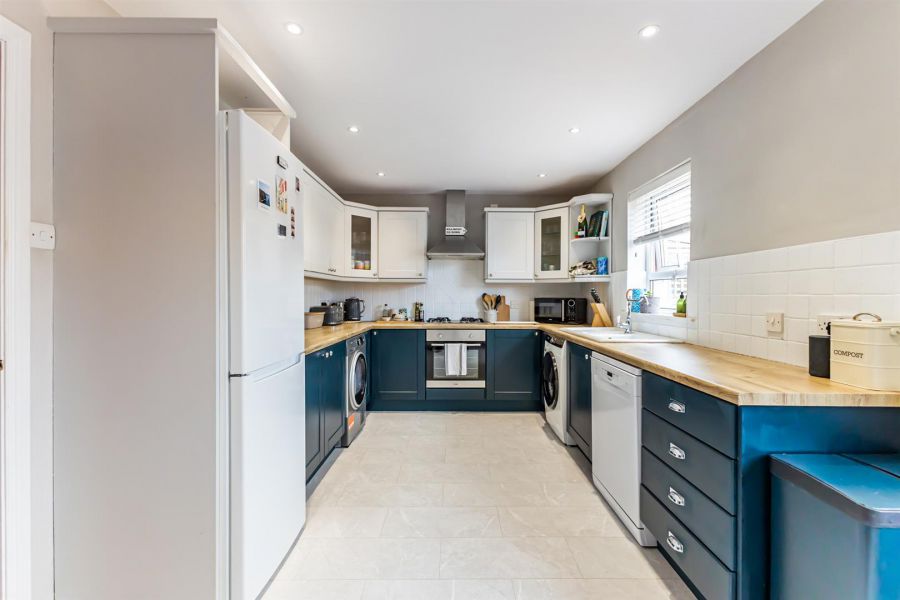 4 Whitecherry Lane