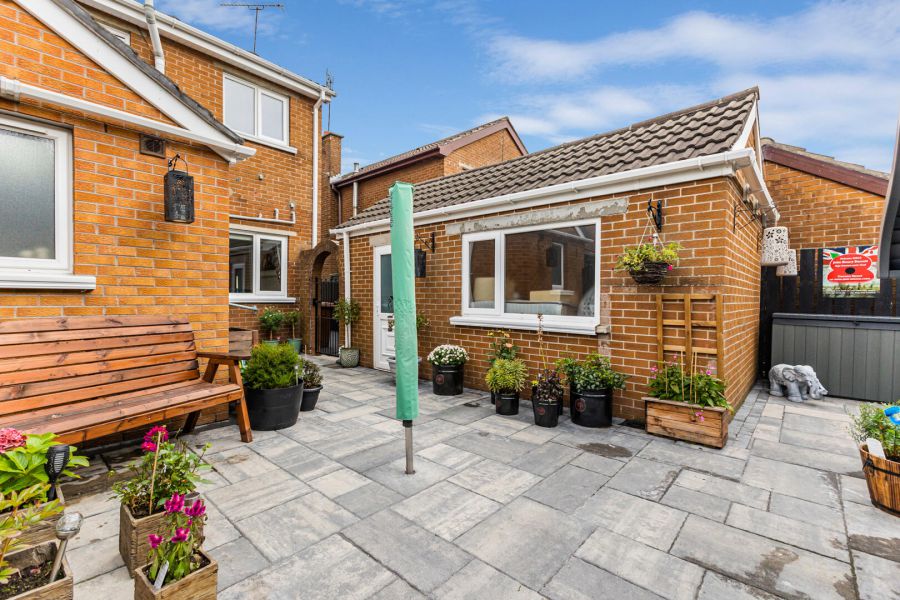 4 Enler Drive