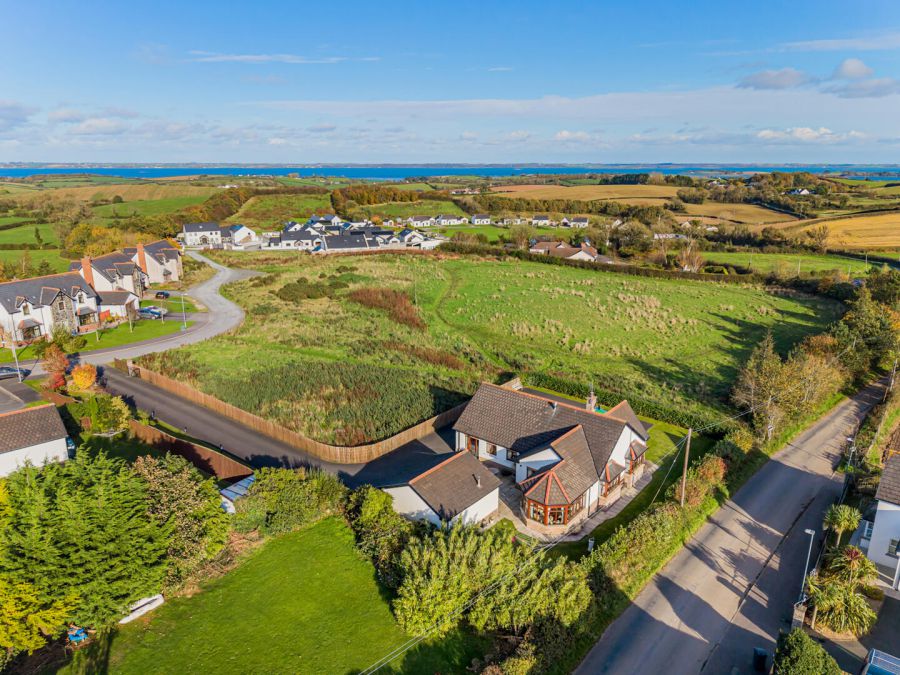 Bramble Cottage, 5A Hazelwood Lane