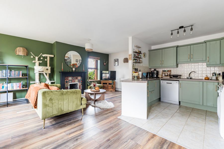 15 The Old Distillery, Park Way