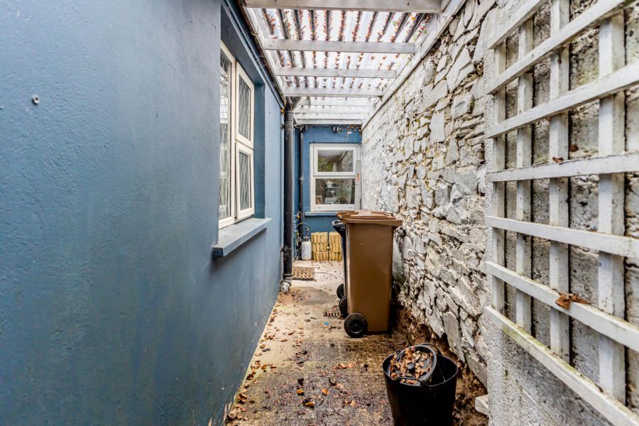 Little Blue, 32 Belfast Road