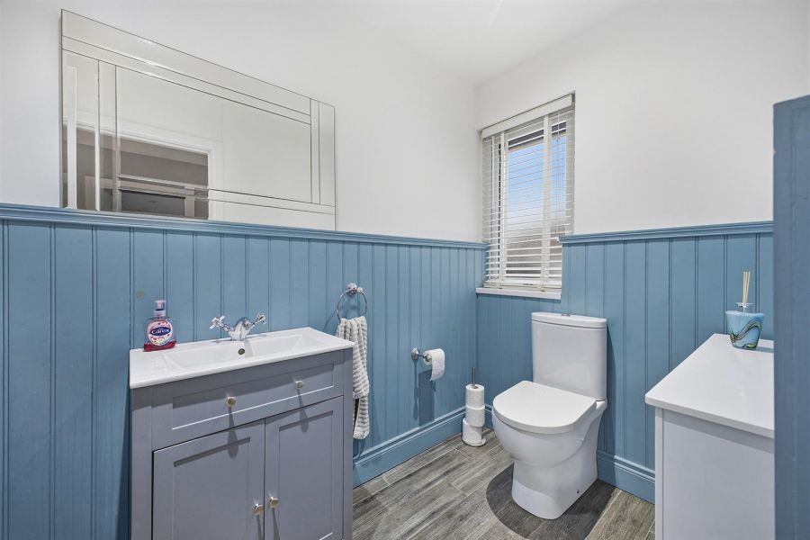 3 Old Grand Jury Manor