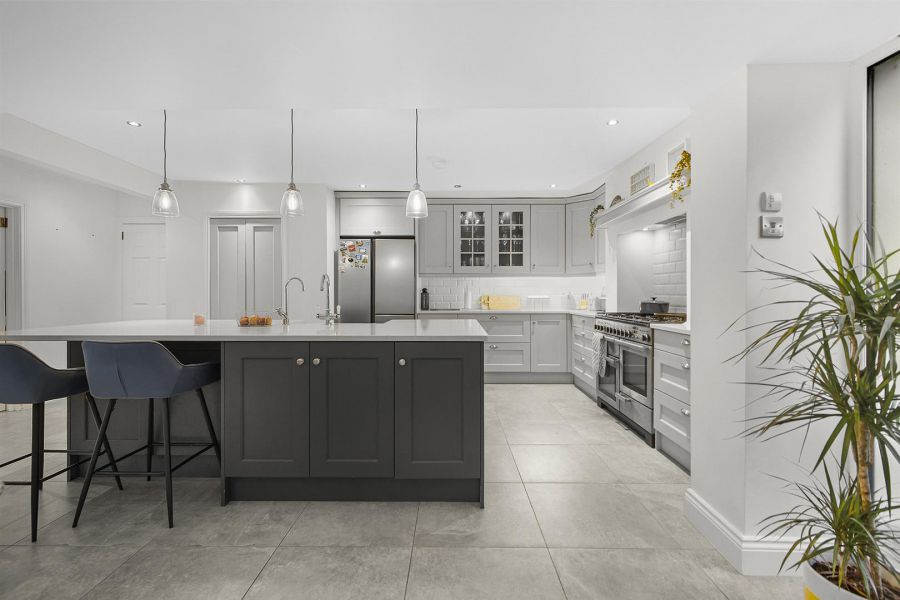 3 Old Grand Jury Manor