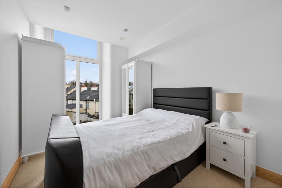 21 The Courtyard, Mill Village