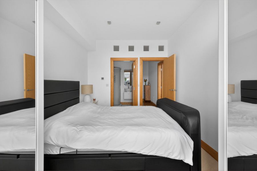 21 The Courtyard, Mill Village