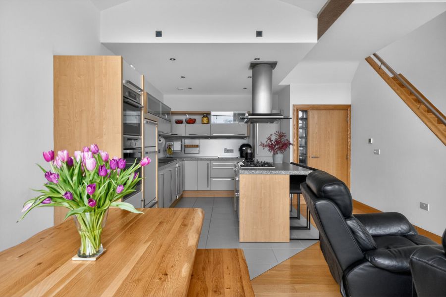 21 The Courtyard, Mill Village