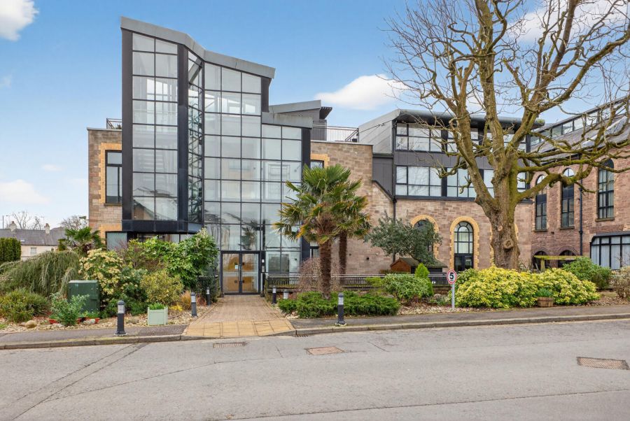 21 The Courtyard, Mill Village