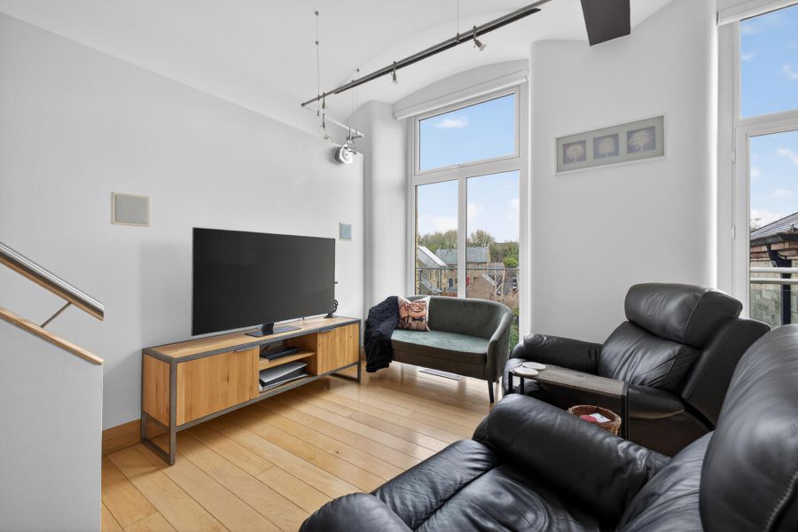 21 The Courtyard, Mill Village