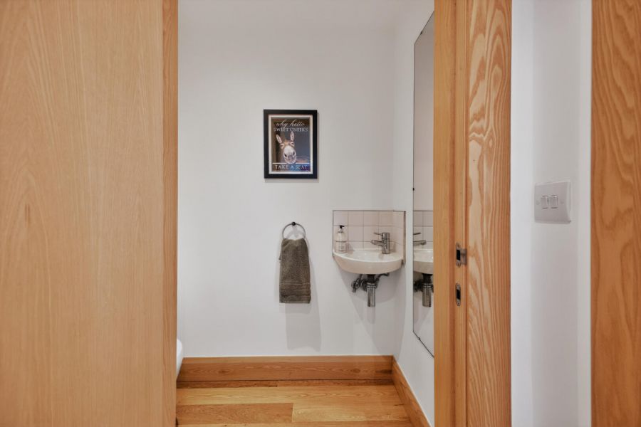 21 The Courtyard, Mill Village