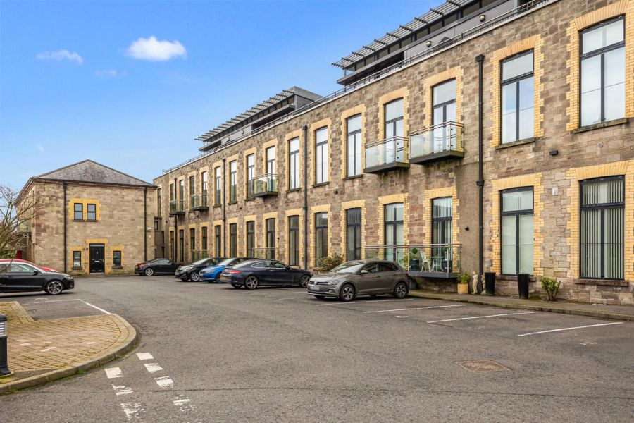 21 The Courtyard, Mill Village