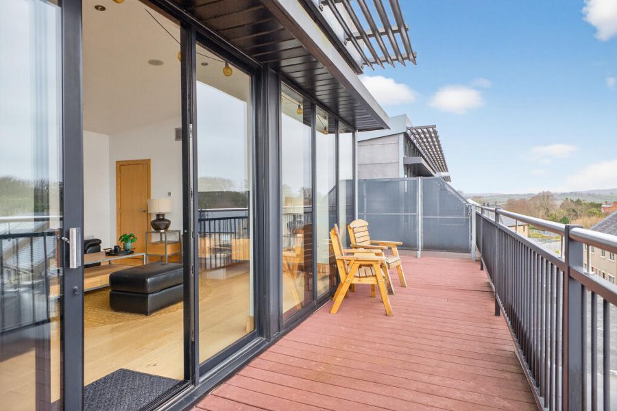 21 The Courtyard, Mill Village