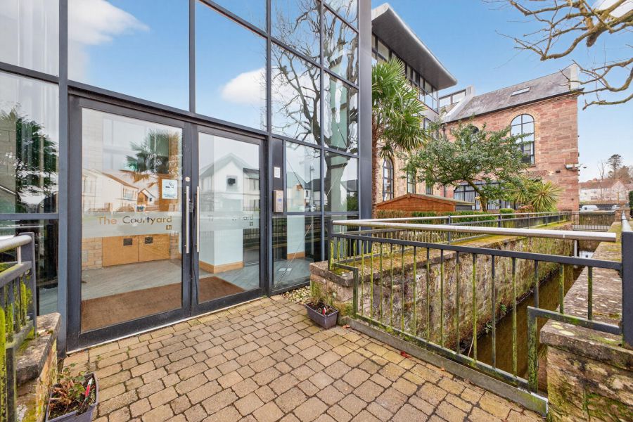 21 The Courtyard, Mill Village