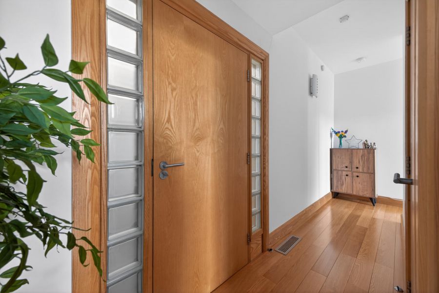 21 The Courtyard, Mill Village