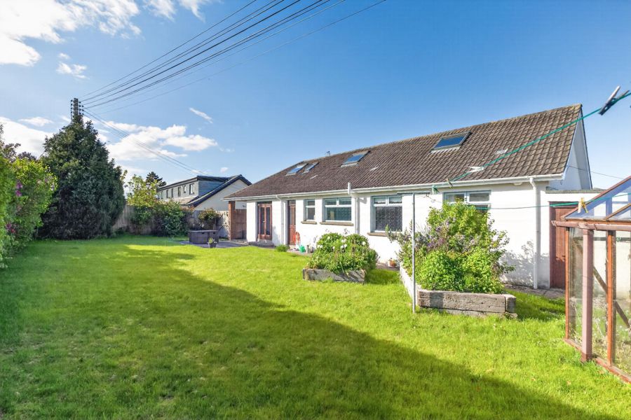 121 Whiterock Bay