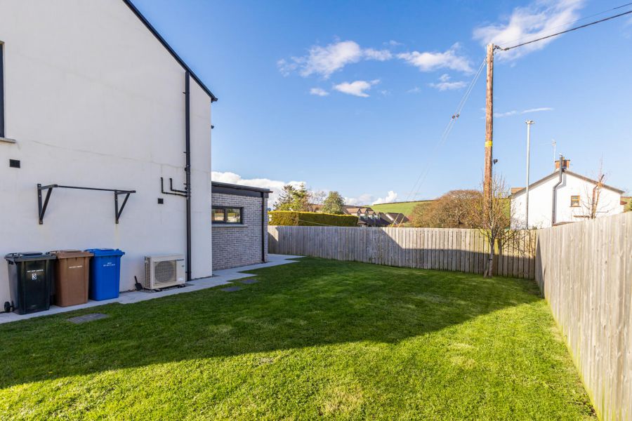 3 Whitehem Gardens