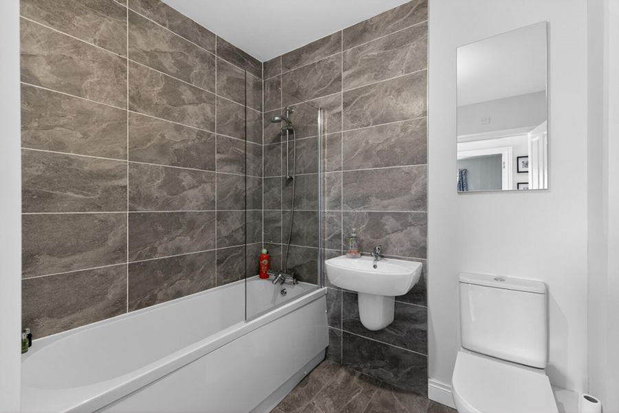 Apt 29 Little Enler Green