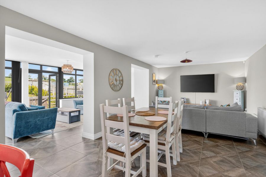 39 Ashgrove Walk