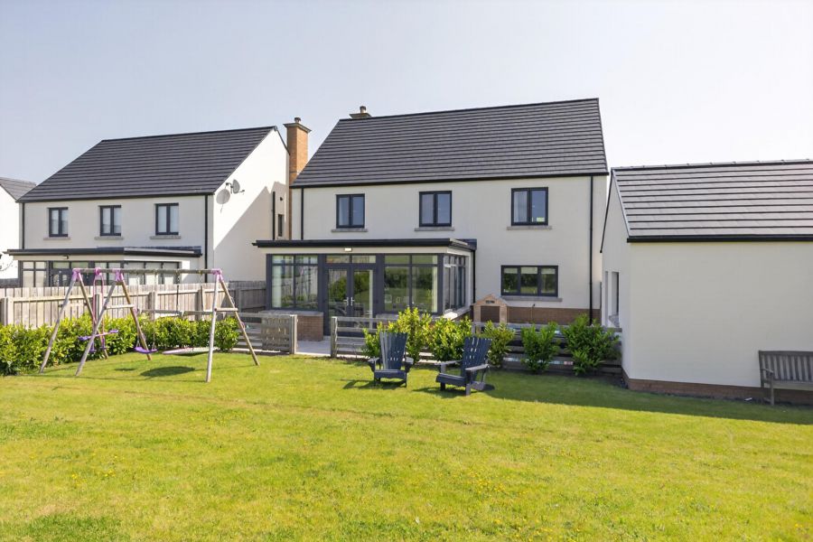39 Ashgrove Walk